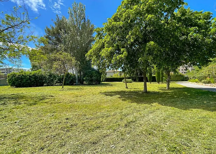 Superb With Balcony In شقة Fréjus